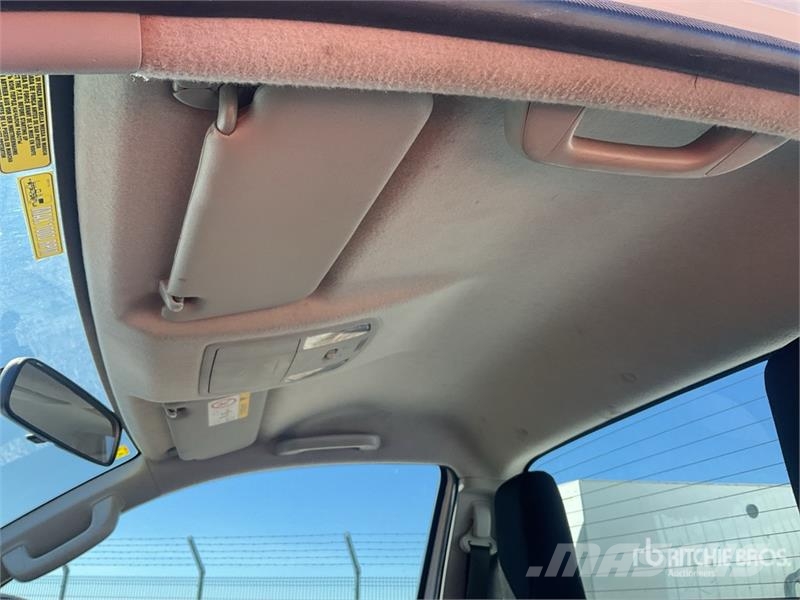 Toyota socage A314 on  Toyota Hilux 4x2 Bucket Truck Εναέριες πλατφόρμες τοποθετημένες σε φορτηγό