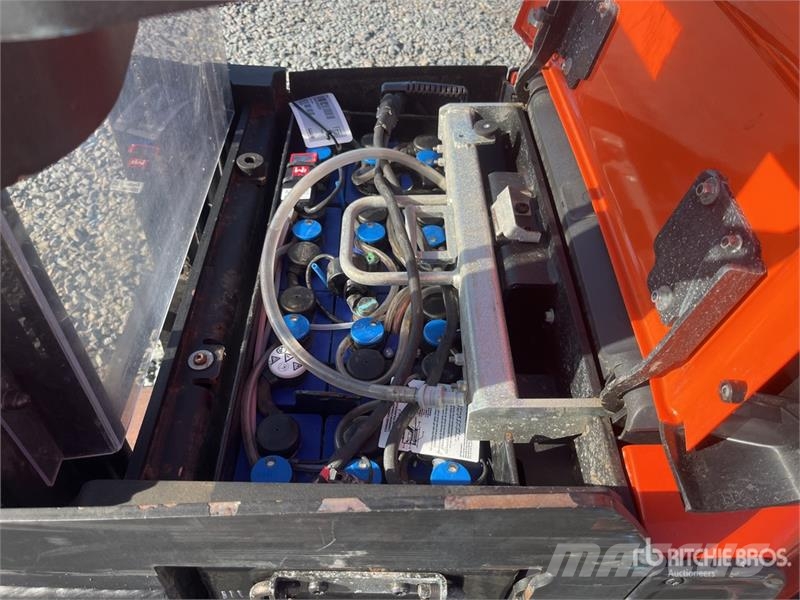 Toyota SPE200CN Electric Stacker Samopogonski ručni viljuškari