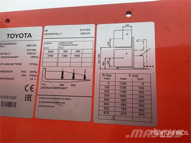 Toyota SRE135L 1350 kg Electric Stacker Platvormiga virnastajad