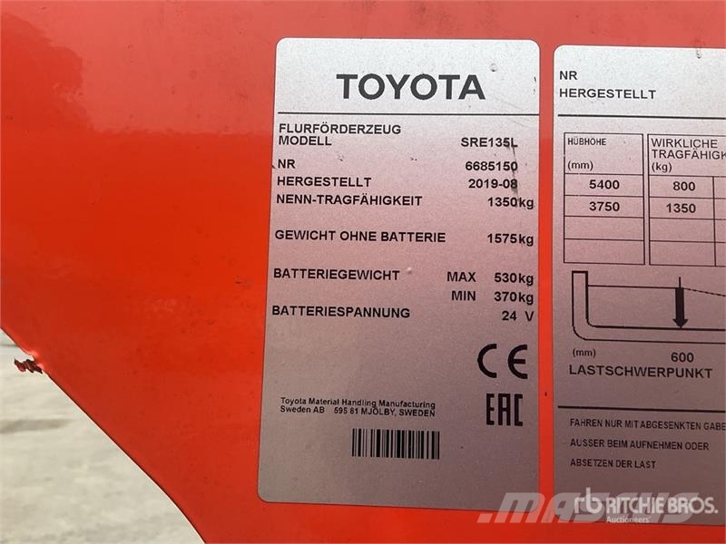 Toyota SRE135L Electric Stacker Samopogonski ručni viljuškari