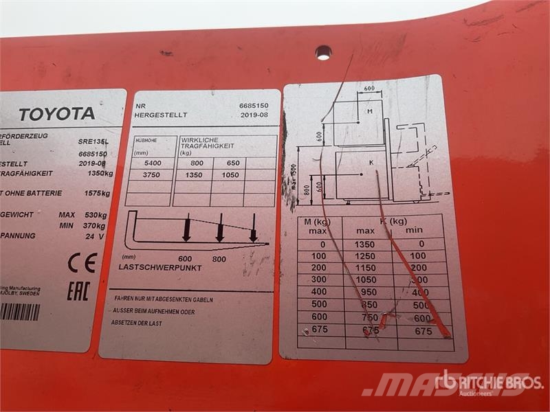 Toyota SRE135L Electric Stacker Samopogonski ručni viljuškari