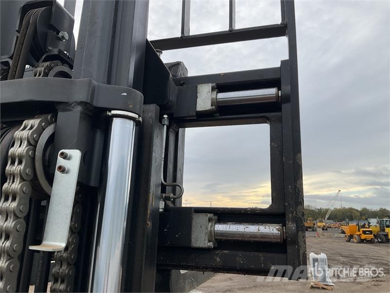Toyota TRIAGO 50 4880 kg Forklift Forklift trucks - others