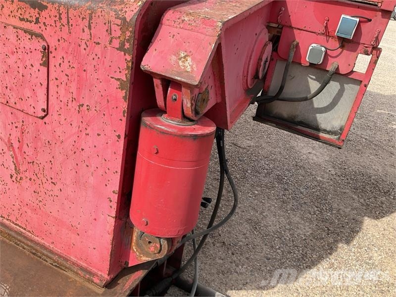 Trabosa GL0954/GL1196 90 ton 5/Axle Removable Gooseneck Lo Dieplader