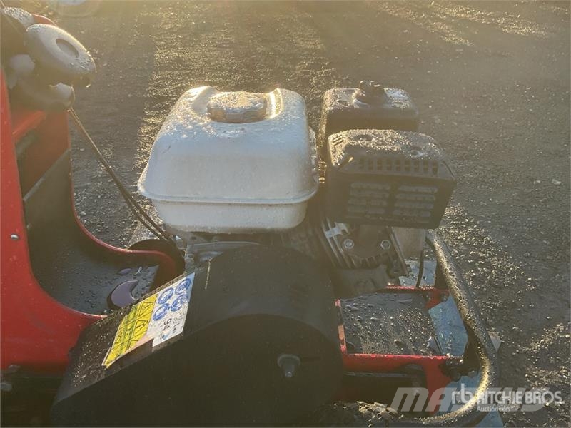 Tracmaster TC07 Turf Cutter Ostale poljoprivredne mašine