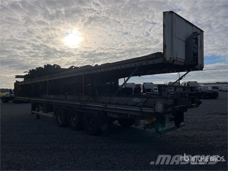 Trailor Tri/A Quantity of (4) Flatbed Trailer Vlakke laadvloer