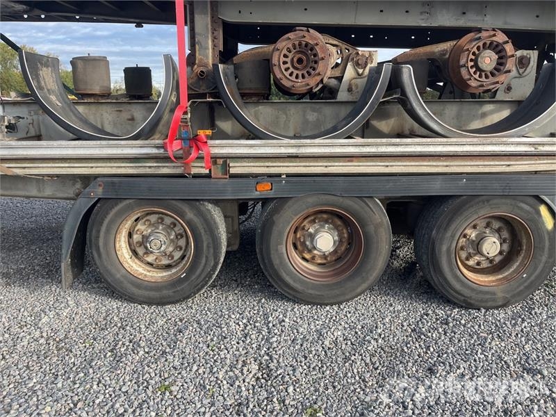 Trailor Tri/A Quantity of (4) Flatbed Trailer Vlakke laadvloer