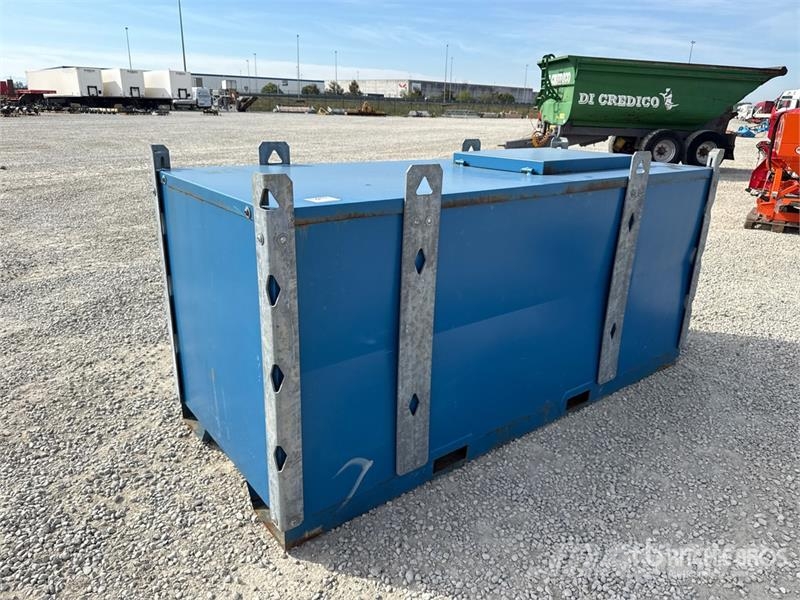 Trans Master 2000 L Fuel Tank صهاريج الوقود والصهاريج الإضافية