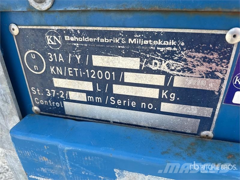 Trans Master 2000 L Fuel Tank صهاريج الوقود والصهاريج الإضافية