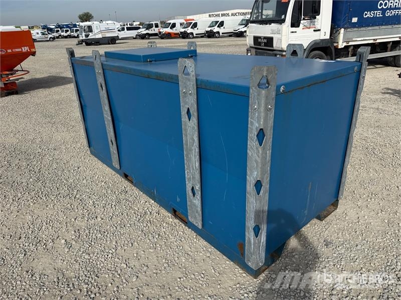 Trans Master 2000 L Fuel Tank صهاريج الوقود والصهاريج الإضافية