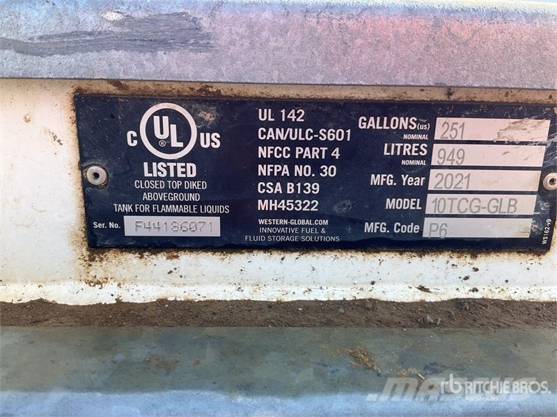 Transcube 10TCG-GLB 949 L Skid Mounted Steel Diesel Fuel Tan Serbatoi per carburante e additivi