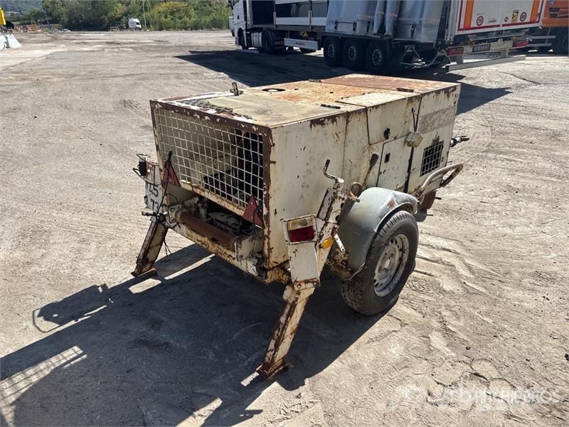  Treuil 1 Essieu S/A Winch 吊車起重機、絞車吊貨機和物料升降機