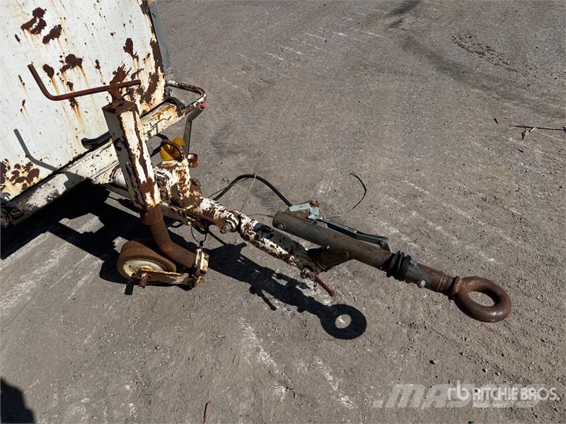  Treuil 1 Essieu S/A Winch 吊車起重機、絞車吊貨機和物料升降機