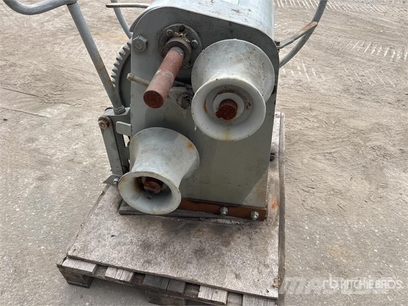 Treuil De Brelage Lashing Winch Csörlők, emelőberendezések és anyagmozgató liftek