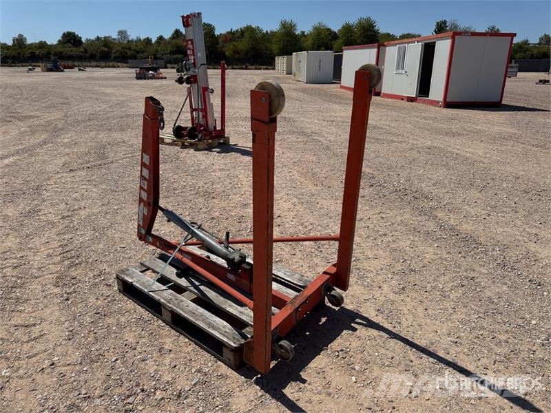 Treuil Winch 吊車起重機、絞車吊貨機和物料升降機
