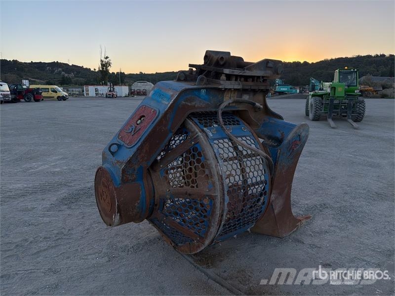 Trevi Benne BVR14E Godet Cribleur Excavator Bucket Godet
