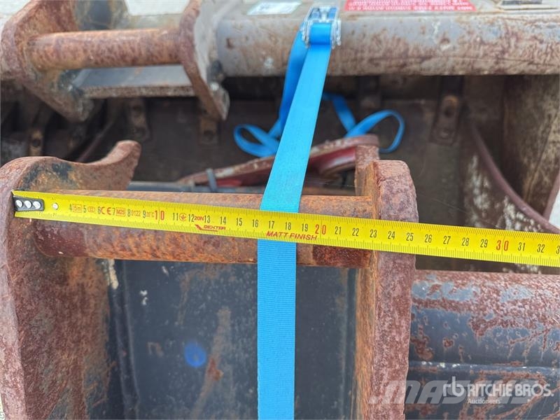 Trevibenne Q/C Qte De Godets Qty Of Excavator Bucket Bakken