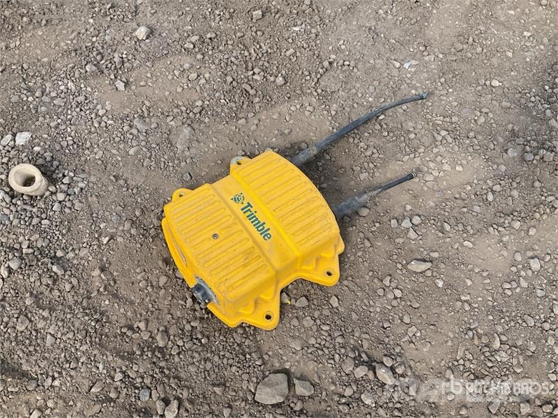 Trimble SNR434 Modem Műszerek, mérő és automatizáló berendezések