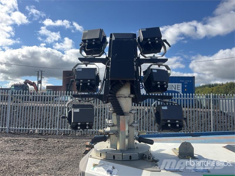 Trime X-Hybrid 3.5 kVA Light Tower Valopylväät