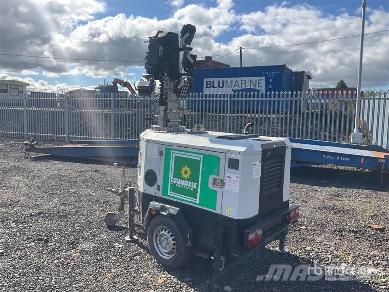 Trime X-Hybrid 3.5 kVA Light Tower Valopylväät