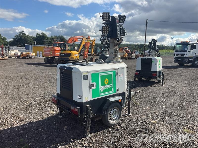 Trime X-Hybrid 3.5 kVA Light Tower Valopylväät