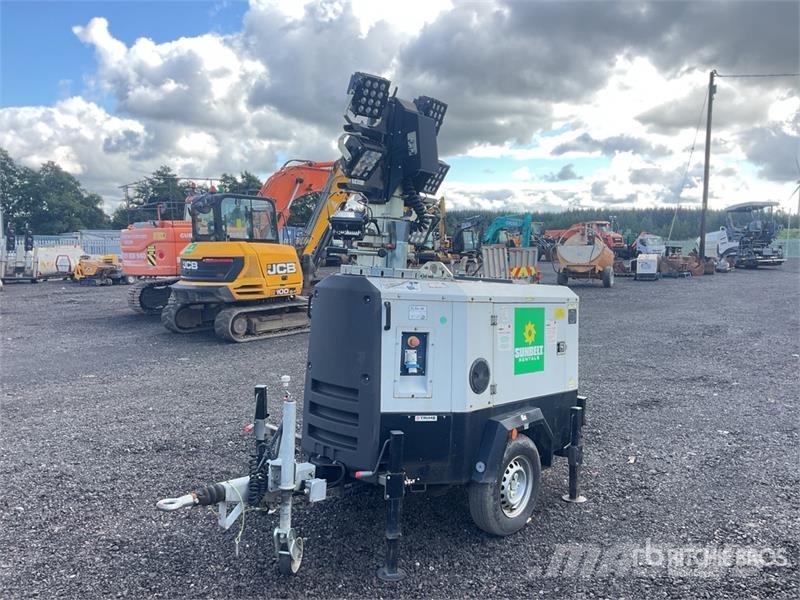 Trime X-Hybrid 3.5 kVA Light Tower Valopylväät