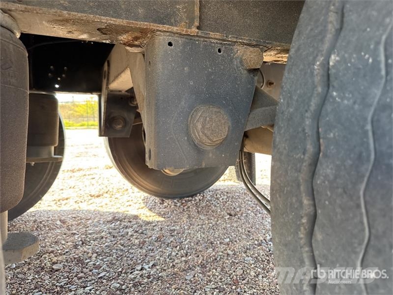 Trouillet SRD338G Tri/A Semi-Remorque Fourgon 3 Essieux Van Причепи-фургони