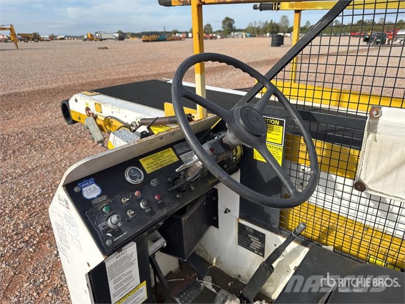 Tug T660 Tapis A Bagages Autotractes Belt Loader L Lantbruk - Övrigt