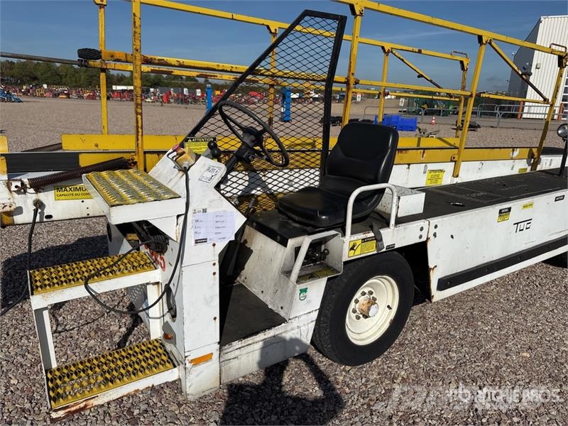  Tug T660 Tapis A Bagages Autotractes Belt Loader D Lantbruk - Övrigt