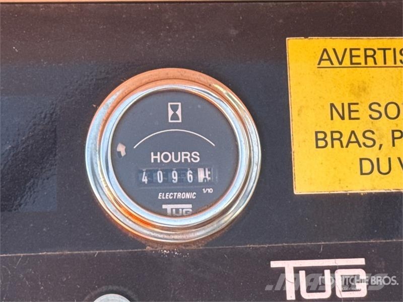  Tug T660 Tapis A Bagages Autotractes Belt Loader L Lantbruk - Övrigt
