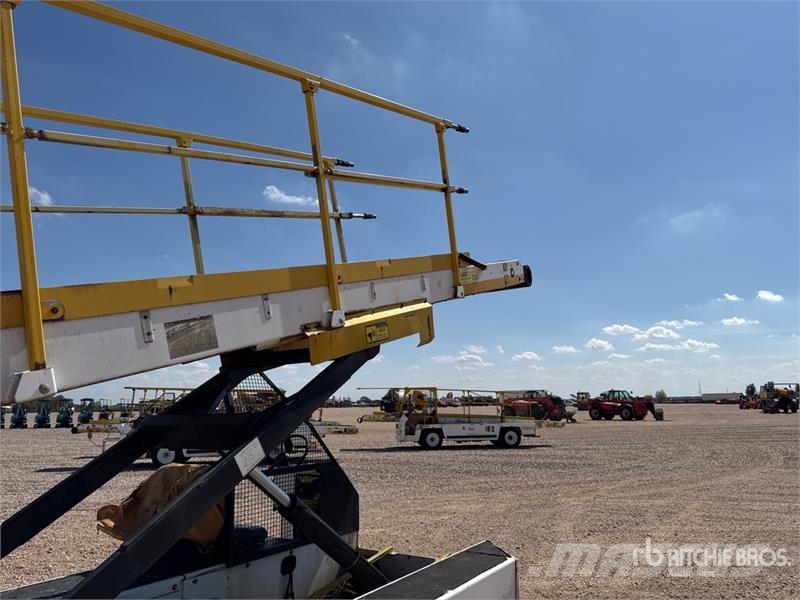 Tug T660 Tapis A Bagages Autotractes Belt Loader L Lantbruk - Övrigt
