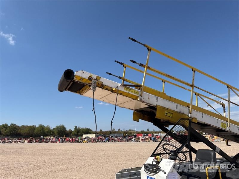 Tug T660 Tapis A Bagages Autotractes Belt Loader L Lantbruk - Övrigt