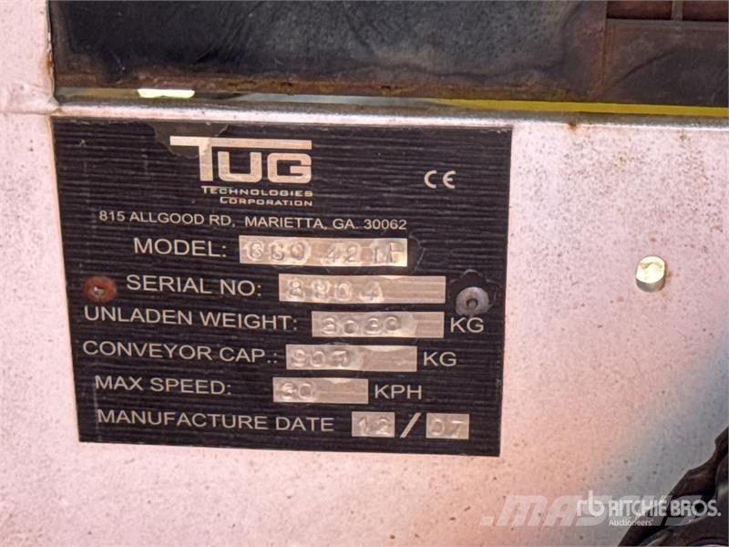  Tug T660 Tapis A Bagages Autotractes Belt Loader L Lantbruk - Övrigt