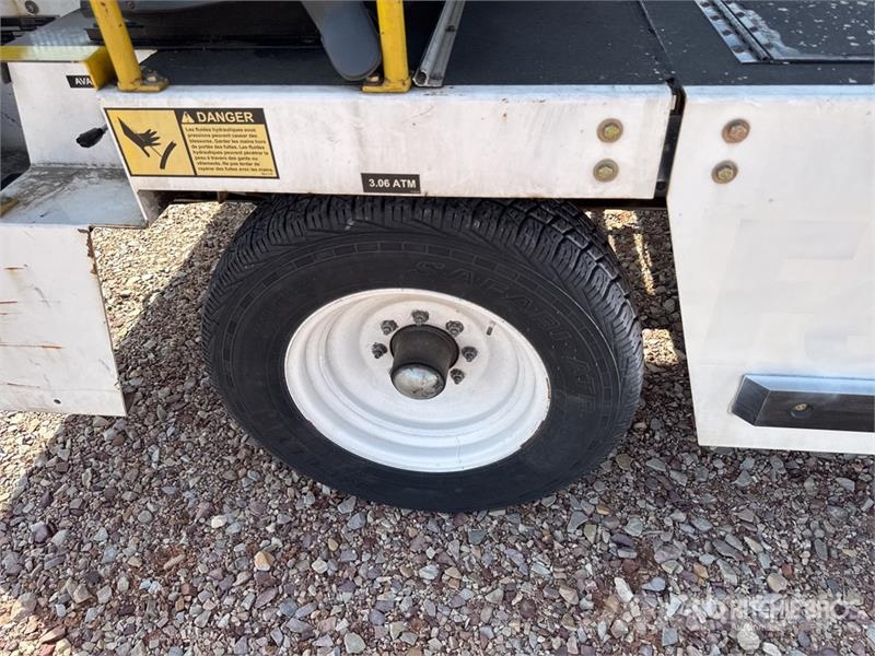  Tug T660 Tapis A Bagages Autotractes Belt Loader L Lantbruk - Övrigt