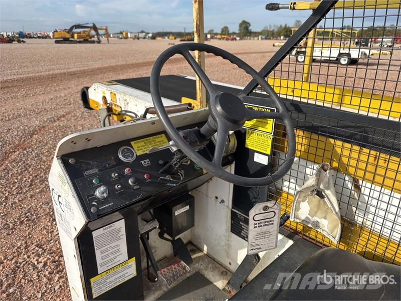 Tug T660 Tapis A Bagages Autotractes Belt Loader L Lantbruk - Övrigt