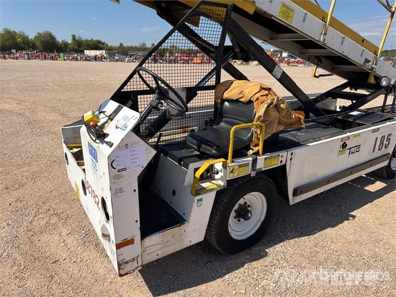 Tug T660 Tapis A Bagages Autotractes Belt Loader L Lantbruk - Övrigt