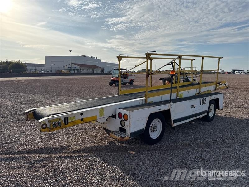 Tug T660 Tapis A Bagages Autotractes Belt Loader L Lantbruk - Övrigt