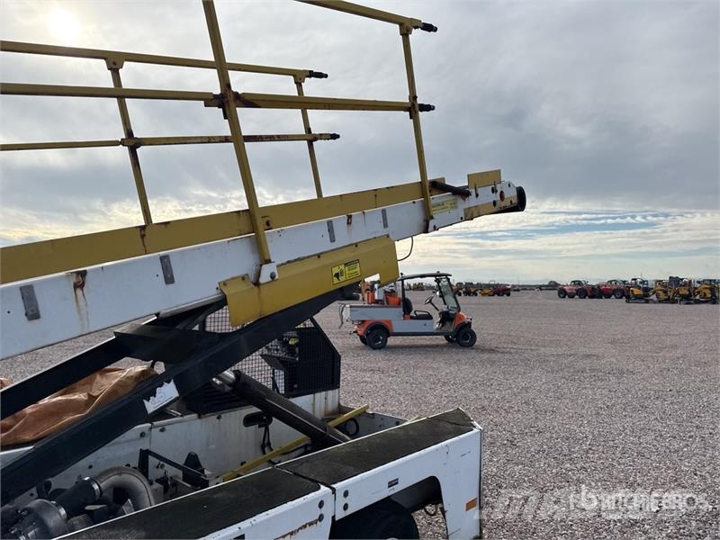 Tug T660 Tapis A Bagages Autotractes Belt Loader L Lantbruk - Övrigt