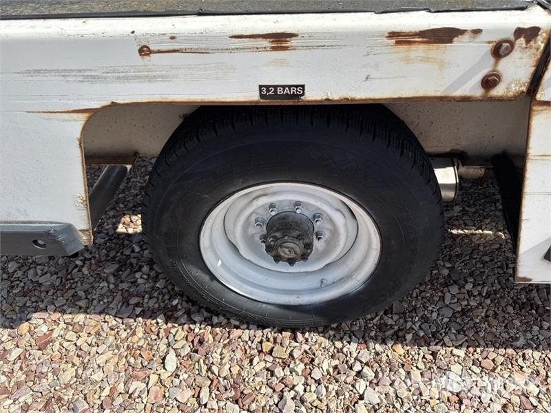  Tug T660 Tapis A Bagages Autotractes Belt Loader L Lantbruk - Övrigt