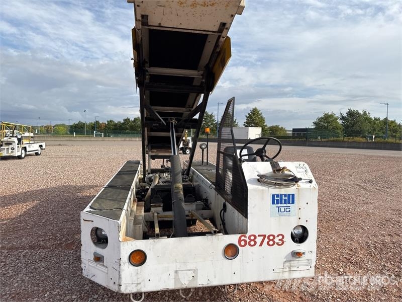 Tug T660 Tapis A Bagages Autotractes Belt Loader L Lantbruk - Övrigt
