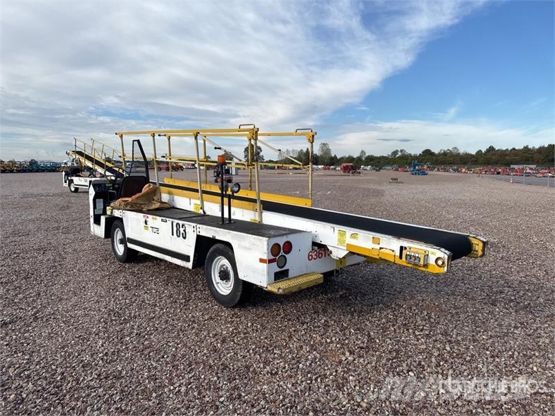  Tug T660 Tapis A Bagages Autotractes Belt Loader L Lantbruk - Övrigt
