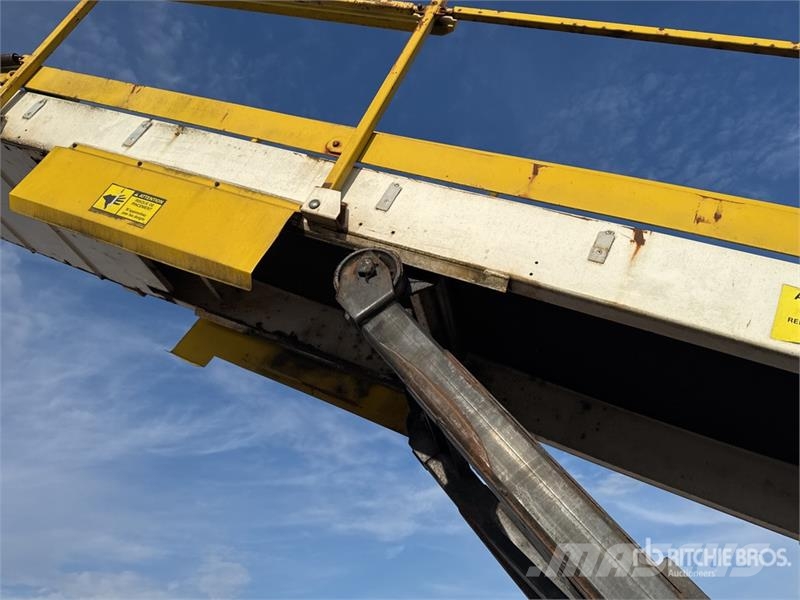 Tug T660 Tapis A Bagages Autotractes Belt Loader L Lantbruk - Övrigt