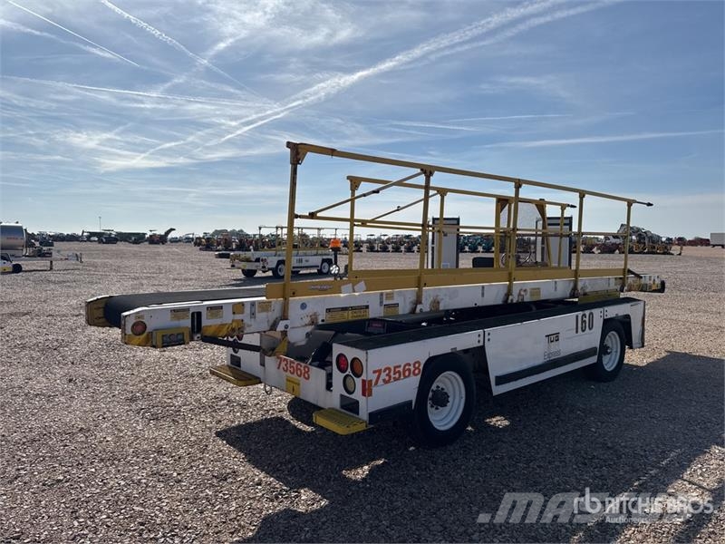  Tug T660 Tapis A Bagages Autotractes Belt Loader L Lantbruk - Övrigt