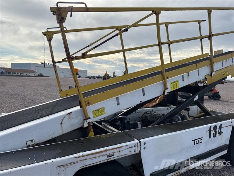Tug T660 Tapis A Bagages Autotractes Belt Loader L Lantbruk - Övrigt