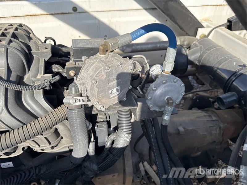  Tug T660 Tapis A Bagages Autotractes Belt Loader L Lantbruk - Övrigt