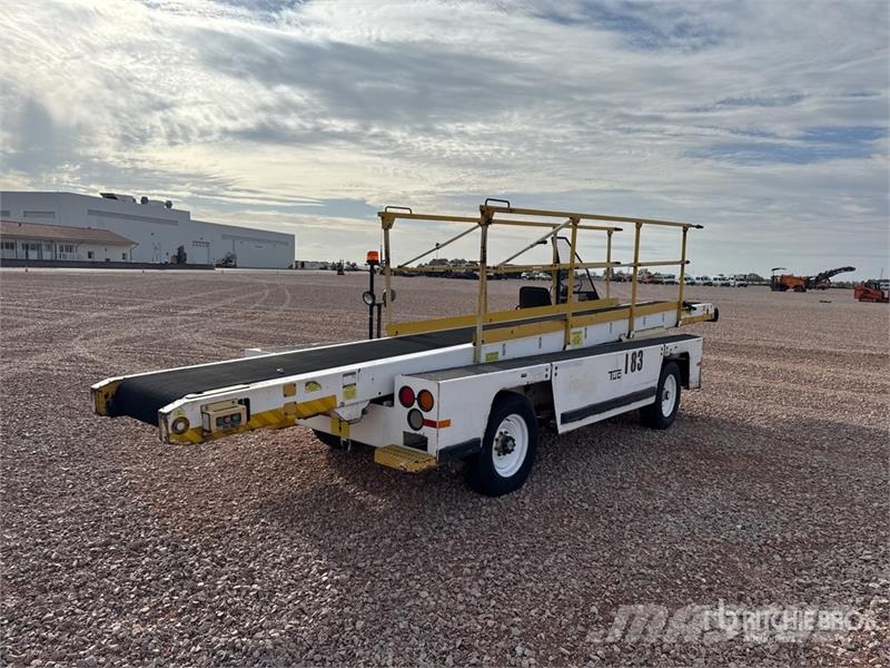 Tug T660 Tapis A Bagages Autotractes Belt Loader L Lantbruk - Övrigt