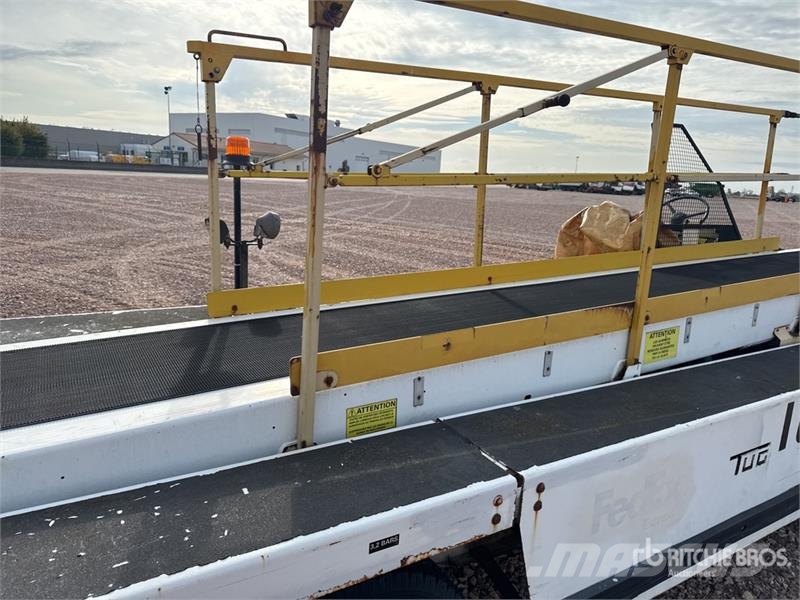 Tug T660 Tapis A Bagages Autotractes Belt Loader L Lantbruk - Övrigt