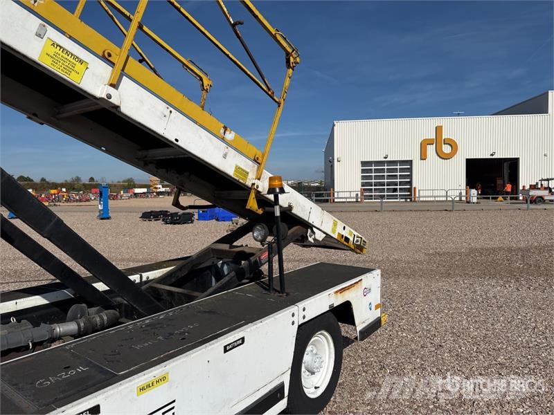  Tug T660 Tapis A Bagages Autotractes Belt Loader D Lantbruk - Övrigt