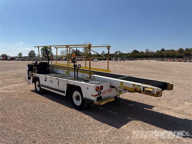 Tug T660 Tapis A Bagages Autotractes Belt Loader L Lantbruk - Övrigt