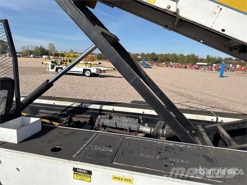  Tug T660 Tapis A Bagages Autotractes Belt Loader D Lantbruk - Övrigt