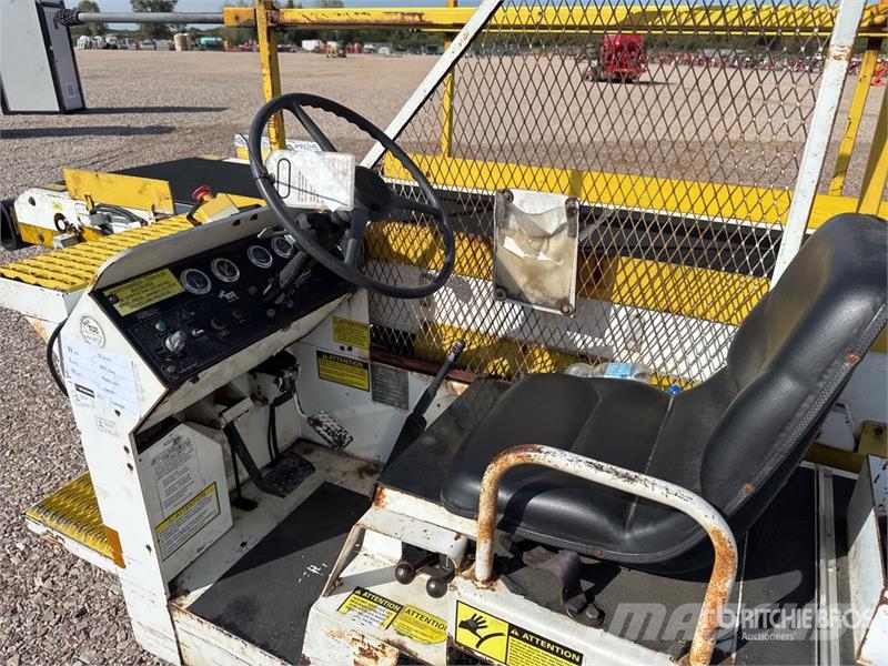 Tug T660 Tapis A Bagages Autotractes Belt Loader D Lantbruk - Övrigt